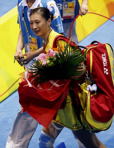 8月16日，中国选手张宁获胜后激动落泪。