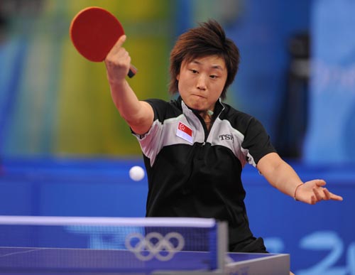 中国の張怡寧、王楠、郭躍選手が卓球女子シングルス準決勝に進出