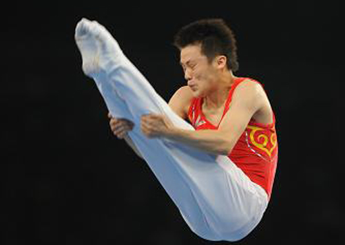 トランポリン男子個人決勝、中国の陸春竜選手が金メダル