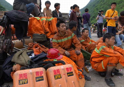 重慶の炭鉱でガス噴出事故　30人が死亡