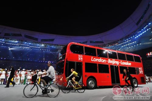 北京バス、ロンドン五輪の公式グッズ第1号に_China.org.cn