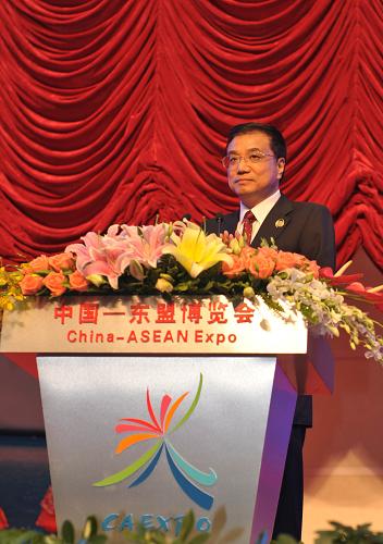 李副総理、第6回中国・ASEAN博覧会開幕式に出席