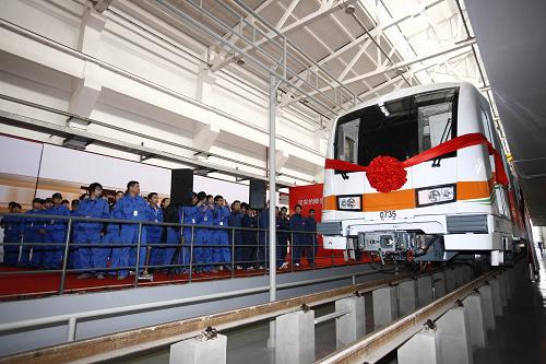 上海で2000台目のレール交通車両が試運転