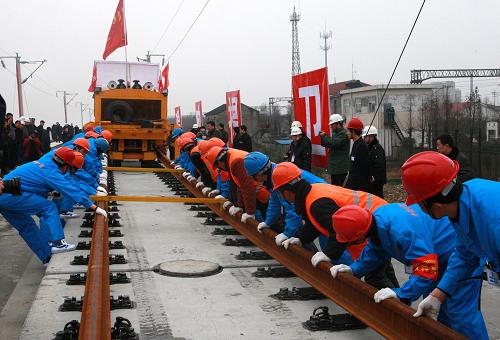 上海と南京を結ぶ滬寧都市間鉄道の敷設工事が開始