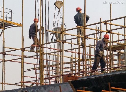 働き手100万人不足　中国で労働者不足が深刻化