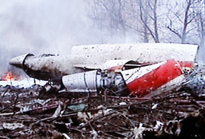 専用機墜落　ポーランド大統領ら132人が死亡