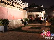 嵩祝寺は北京の北河沿大街25号にあり、西側にある智珠寺と共に北京市文化財保護に指定されている。