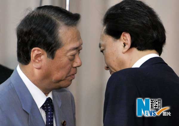 鳩山首相は2日午前10時、民主党の両院議員総会で辞任する意向を表明した