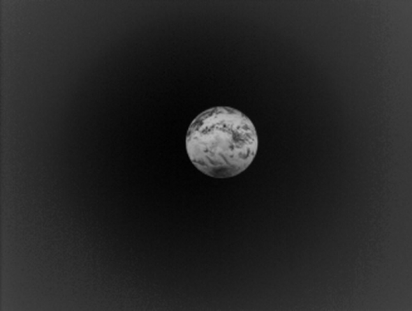 金星探査機「あかつき」が撮影した地球の長波写真(5月21日)