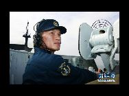 砲座で｢敵｣の来襲を待つ水兵　｢中国網日本語版(チャイナネット)｣　2010年7月7日