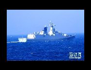 戦演習に参加する作戦艦艇　　　｢中国網日本語版(チャイナネット)｣　2010年7月7日