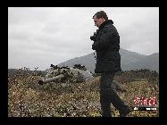 ロシアのメドベージェフ大統領は1日、日本側と領有権を争っている「南千島諸島（日本名は北方四島）」の南にある国後島を訪問した。ロシアの指導者がこの地を視察するのはこれが初めてだ。 ｢中国網日本語版(チャイナネット)｣　2010年11月2日