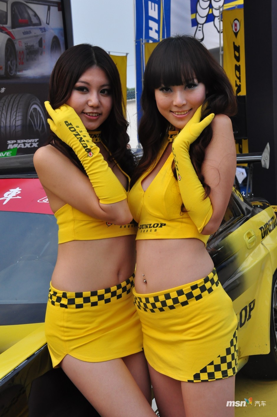 世界3大自動車イベントのル・マン24時間レースが11月7日、初めて中国で開かれ、選手らは珠海のサーキット場で激しい戦いを繰り広げた。サーキット場ではレースのほか、会場を盛り上げたレースクイーンがメディアの注目を集めた。