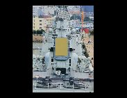 ミサイル駆逐艦「051C」のレーダー　　　　中国国内の軍事に関する『艦船知識』や『現代艦船』『艦載武器』など多くの定期刊行物は最近、中国海軍潜水艦基地や国産新式戦艦群、輸入された主力戦艦の写真を公開した。 ｢中国網日本語版(チャイナネット)｣　2010年12月14日