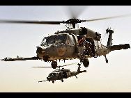HH-60ペイブ･ホーク（HH-60 Pave Hawk）は、米空軍において遭難した航空隊員や戦争地域で孤立した人間を救助することを主な目的として、UH-60ブラックホークを基にシコルスキー・エアクラフト社が開発した戦闘捜索救難ヘリコプターである。 ｢中国網日本語版(チャイナネット)｣　2011年2月24日