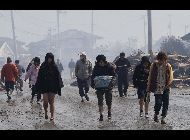 地震に崩壊された故郷を離れる人々｢中国網日本語版(チャイナネット)｣　2011年3月13日
