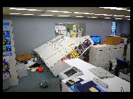 震災後のオフィス