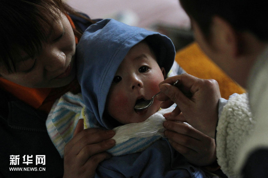 東日本大震災 災害の中の子供たち（写真集）_China.org.cn