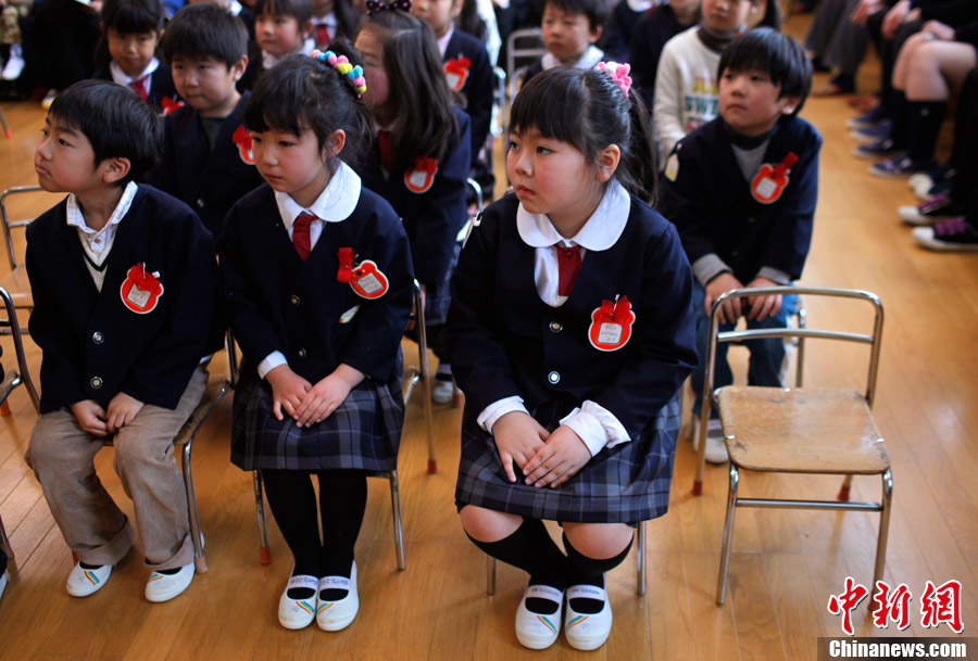 日本灾区幼儿园举行毕业典礼