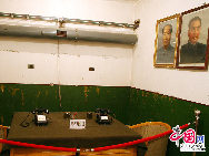 青海省海北チベット族自治州の金銀灘草原にあり、面積が1100平方キロに達する｢原子城｣は、中国初の核兵器研究開発基地である。ここでは一世代上の科学技術者たちが、中国の初の原子爆弾と初の水素爆弾の開発に成功した。 ｢中国網日本語版(チャイナネット)｣　2011年4月15日