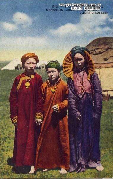 モンゴル族の女性