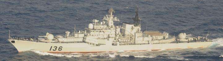 日本自衛隊が撮影したミサイル駆逐艦136｢杭州号｣ 