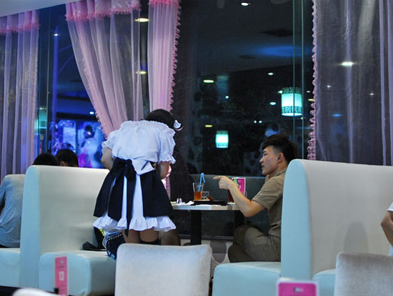 长沙仿效日本开餐厅 学生兼职做“女仆服务员”