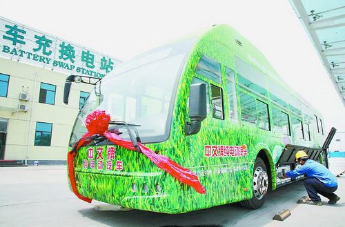 山東省初のバッテリ交換型電気バスが試運転