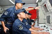中国人民解放軍海軍がこのほど、南海艦隊某通信本部の総合訓練場で、初めて無人飛行機を利用し、戦場における長距離通信支援の演習を実施した。｢中国網日本語版(チャイナネット)｣　2011年7月17日