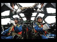中国人民解放軍空軍航空兵某団が7月中旬、江南(長江の南)地域)のある空港で、低空爆撃演習を実施し、数十機の国産新型爆撃機が登場した。 ｢中国網日本語版(チャイナネット)｣　2011年7月26日