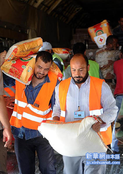 中国紅十字会人道援助物資の第一陣 リビア東部のベンガジに到着