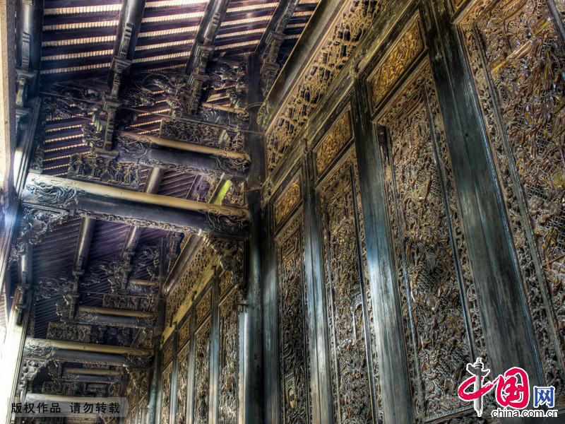 陈家祠是广东现存规模最大的清代艺术建筑。图为陈家祠一景。 中国网图片库 晨珠/摄