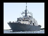 外國メディアの報道によると、米海軍の最新鋭の沿海域戦闘艦?フリーダム(LCS-1)?が、長期的にシンガポールに駐屯する可能性があることがわかった。アナリストは、そうなれば、米戦闘艦は間違いなく南中國海域に頻繁に進入すると見ている。寫真は沿海域戦闘艦?フリーダム(LCS-1)?。 ?中國網(wǎng)日本語版(チャイナネット)?　2011年9月8日