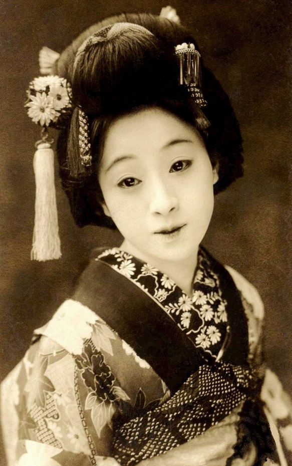 昔の日本の芸者の貴重なカラー写真(15枚)_China.org.cn