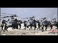 韓国海軍陸戦隊の将兵たちは10月28日、ヘリコプターや戦車に乗って、白翎島（ペンニョンド）の沙串海岸に行き、｢西北島嶼防衛演習｣を実施した。 ｢中国網日本語版(チャイナネット)｣　2011年11月1日