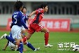 写真は試合の様子（11月7日撮影）  中国チームは0--3で日本に勝ちを譲った。これまで3戦中2勝1敗の成績を残した。また、日本チームは3連勝に輝いた。  