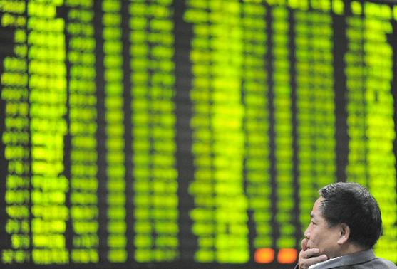 上海株式市場取引高、3年ぶりの低水準に
