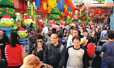 香港、元旦・旧正月セールで観光客数が増加