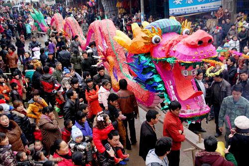 中国春節連休期間の観光収入が1014億元