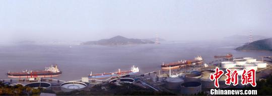 全亚洲最大原油码头在浙江宁波正式对外开放