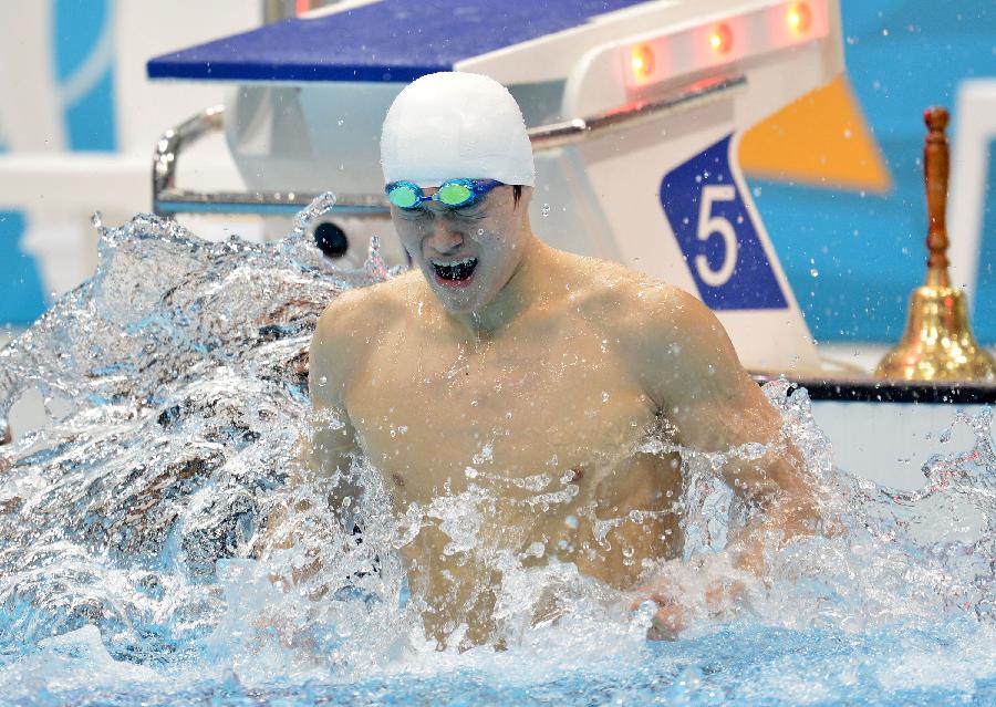 中国の孫楊選手、競泳・男子１５００㍍自由型で金メダル