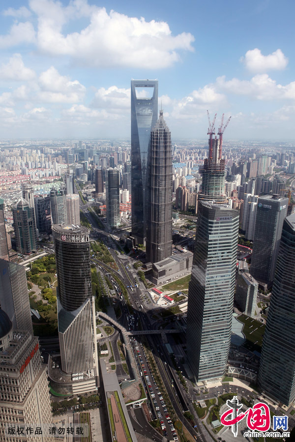 上海城市建筑。图为上海环球金融中心。中国网图片库 游兵摄影