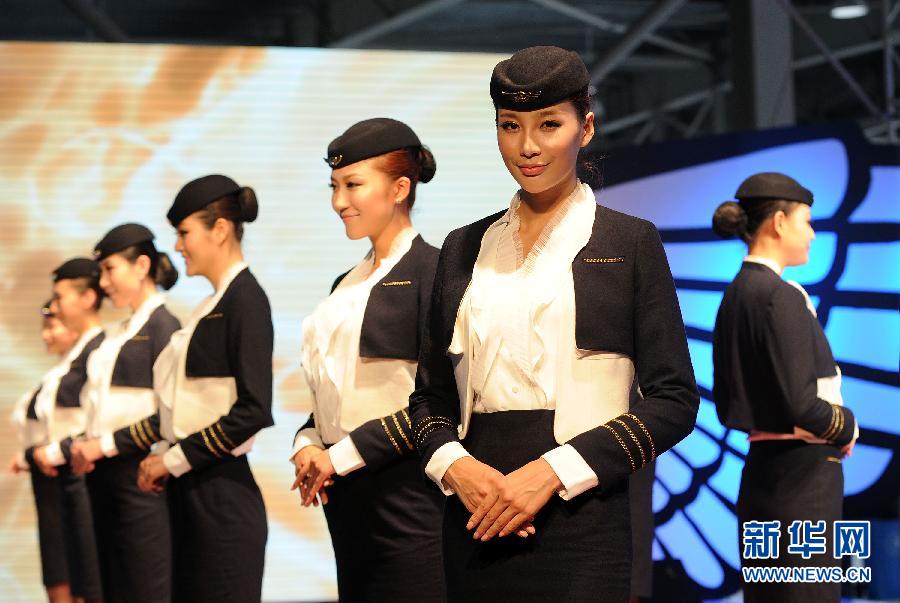 （珠海航展）（1）中国首家飞机4S店培养女飞行员团队