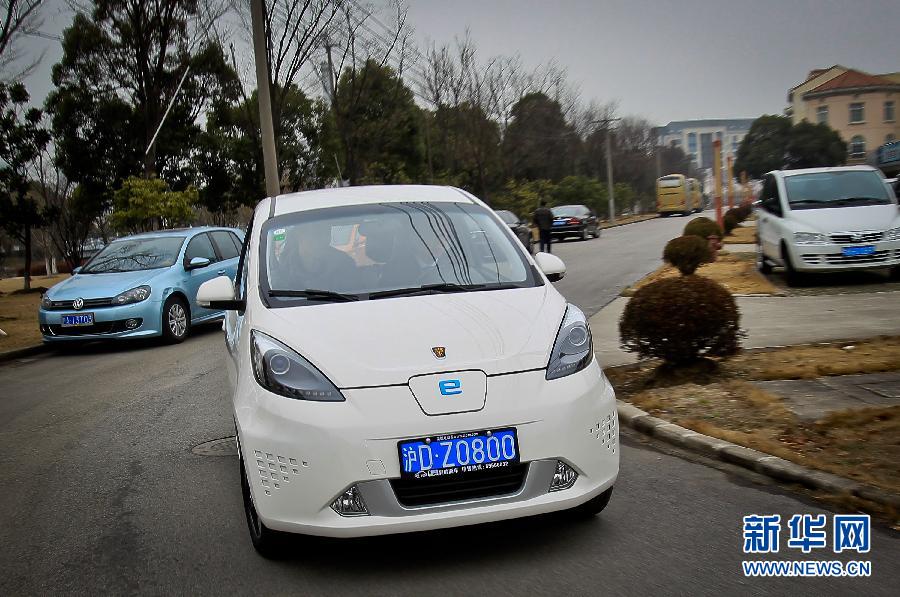 上海初の「無料ナンバー」の新エネルギー車が稼動_中国網_日本語