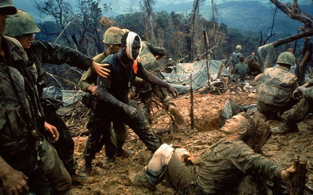 鲜血、伤逝、恐惧 美战地摄影师揭示残酷越战（图）