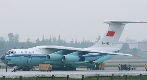 伊尔-76大型运输机