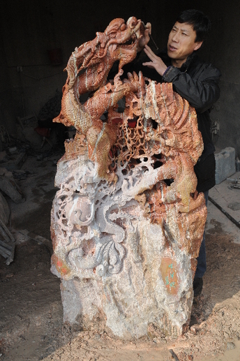 最大の石彫刻品「中華の魂」が淄博市淄川区完成　ギネス記録申告の予定
