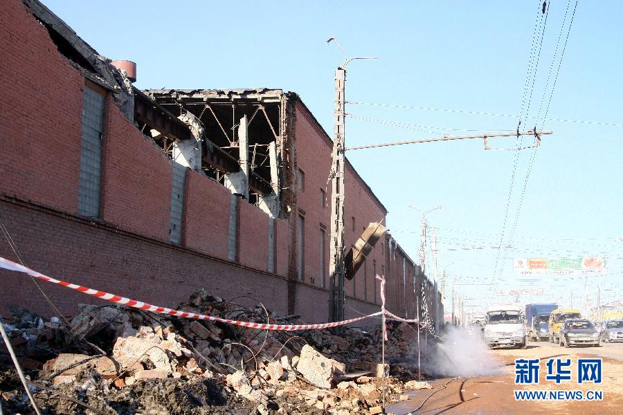 2月15日、ロシア南部ウラル山脈の東側に位置するチェリャビンスク州の隕石落下事故による建物の被害は300棟に上る。