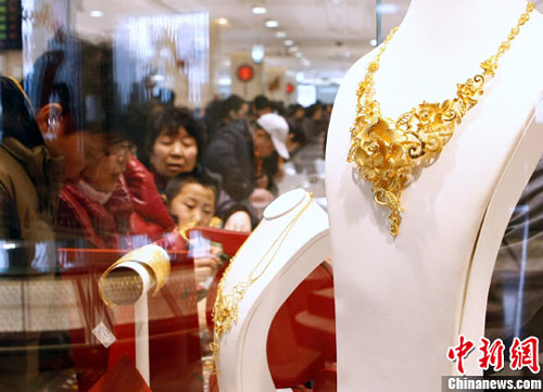 北京、金を買い求める消費者が急増