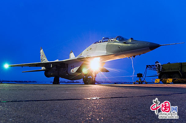 写真集:最新型Ｍig-29SMT戦闘機のミサイル搭載